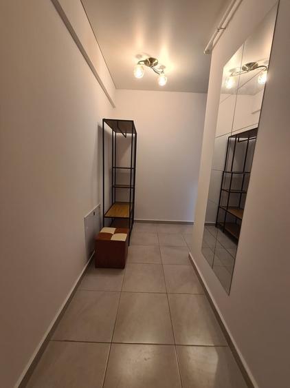 Apartament cu 2 camere semidecomandat în Metalurgiei