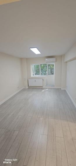Spațiu comercial, de 56 mp, în Berceni