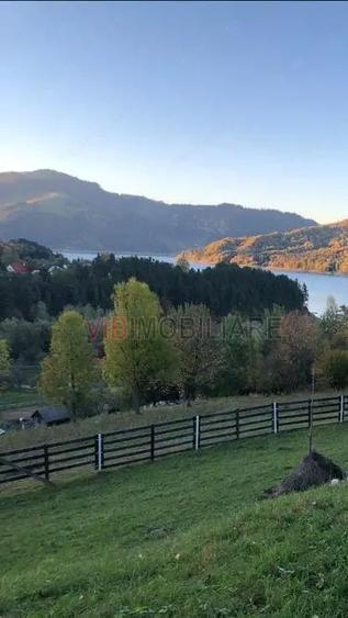 Teren de 14000 mp, în Ceahlău