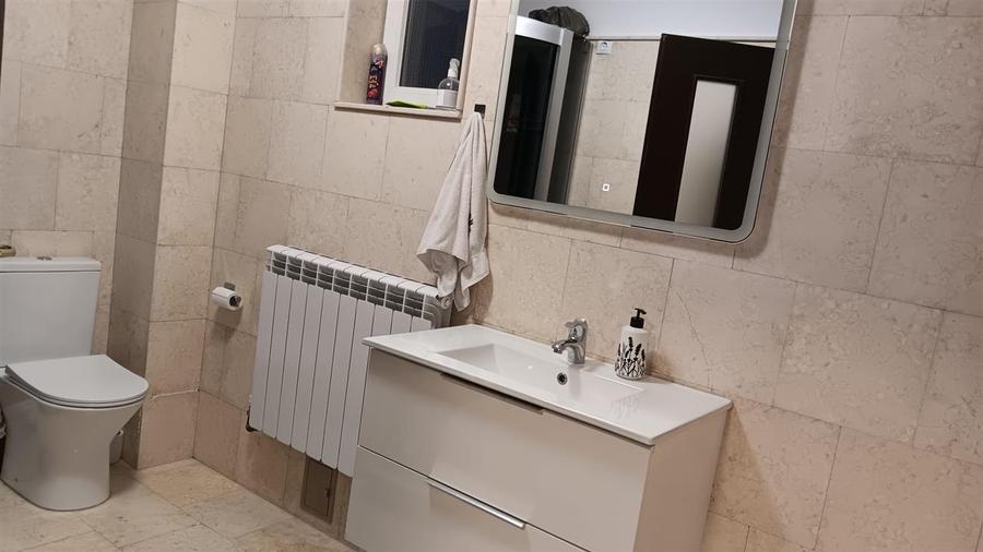 Casă individuală cu 4 camere cu Garaj în Bârnova