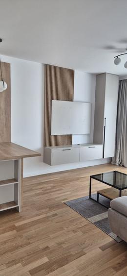 Apartament cu 2 camere decomandat în Ipotești