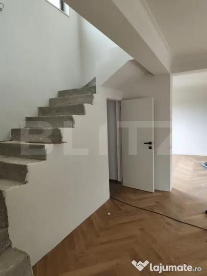 Casă cu 4 camere cu Teren 350 Mp în Central
