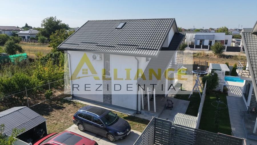 Casă individuală cu 4 camere cu Canalizare în Berceni