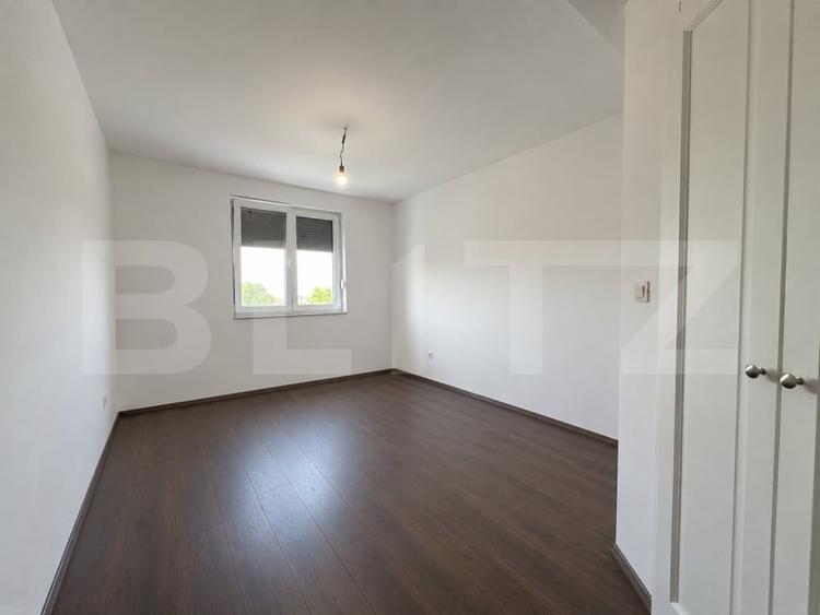 Apartament cu 3 camere decomandat în Ceangăi