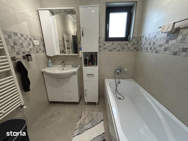 Casă cu 3 camere cu Teren 470 Mp în Central