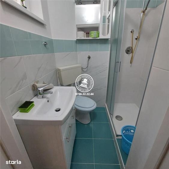 Apartament cu 2 camere nedecomandat în Podu Roș