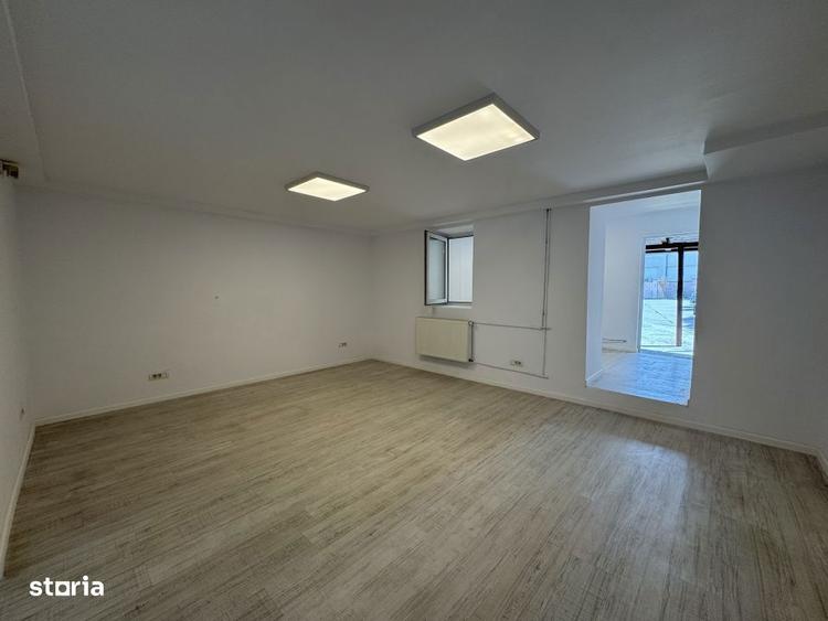 Spațiu comercial, de 75 mp, în Complex Studențesc