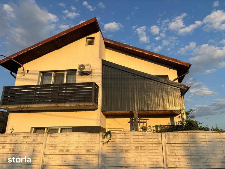 Casă cu 5 camere cu Teren 380 Mp în Berceni