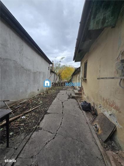 Casă cu 4 camere în Central