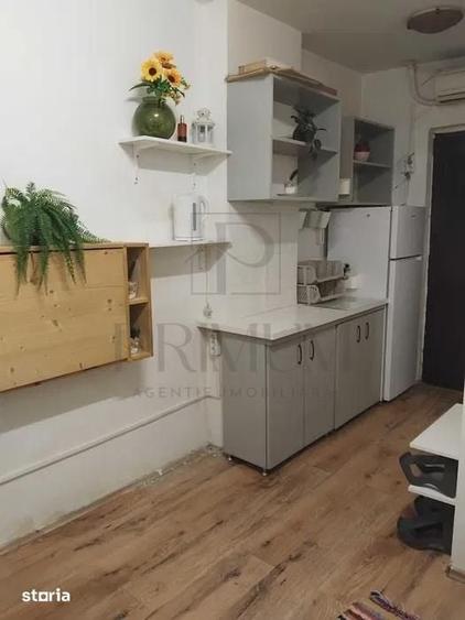 Garsonieră decomandată în Aradului