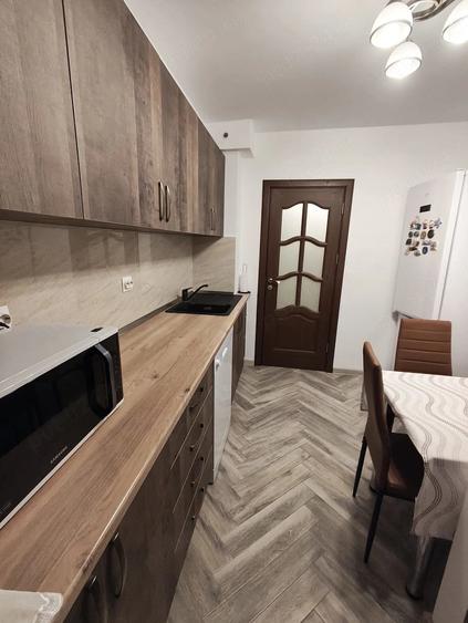 Inchiriez apartament 2 camere Mazepa 1 - 3