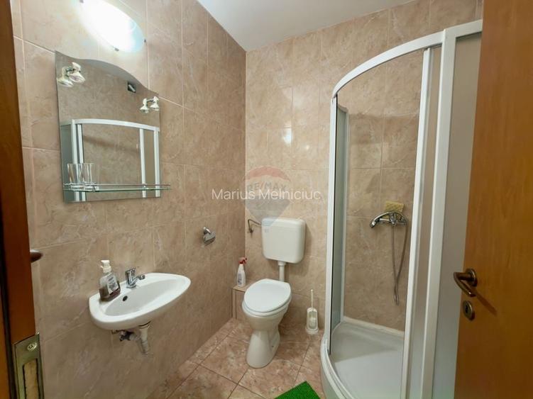 Casă / Vilă 8 camare cartier Beverly Hills Sanmartin