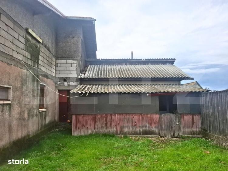 Casă cu 3 camere în Costești