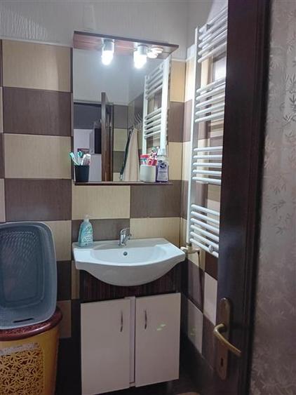Apartament 3 camere  de vanzare  Bucium, - 12