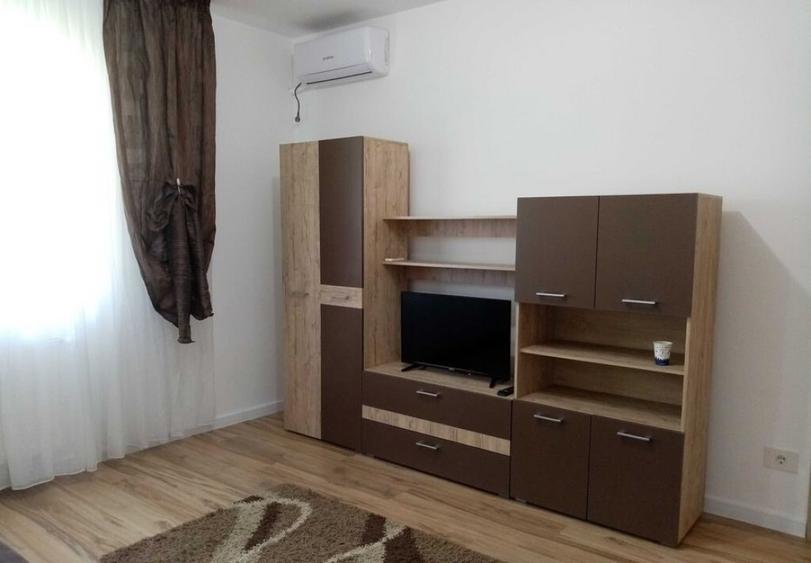 Apartament cu 2 camere decomandat în Drumul Sării