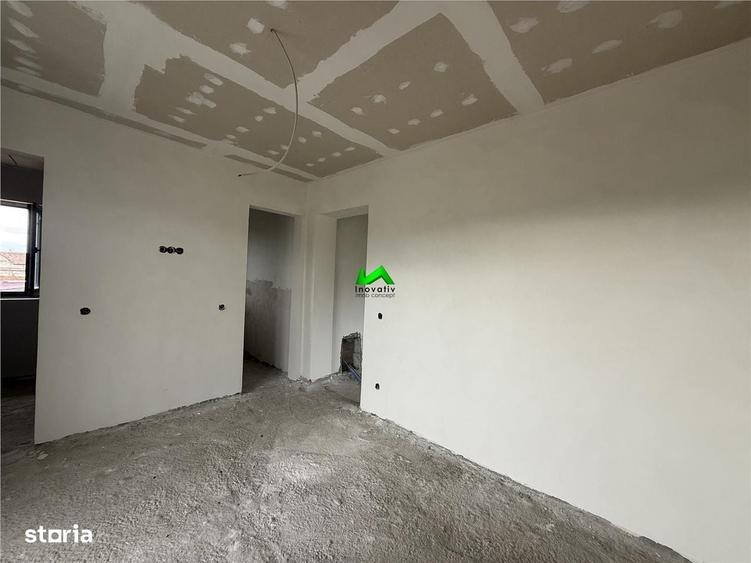 Casă cu 4 camere cu Teren 400 Mp în Veștem