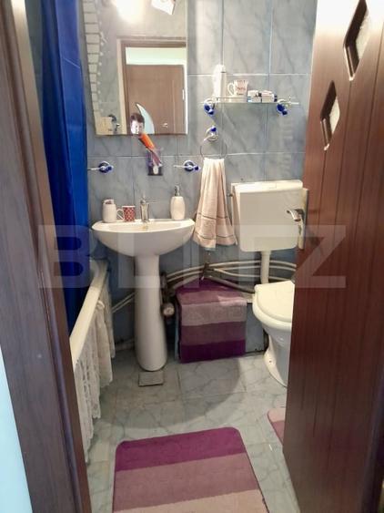 Apartament cu 2 camere semidecomandat, mobilat în Cugir