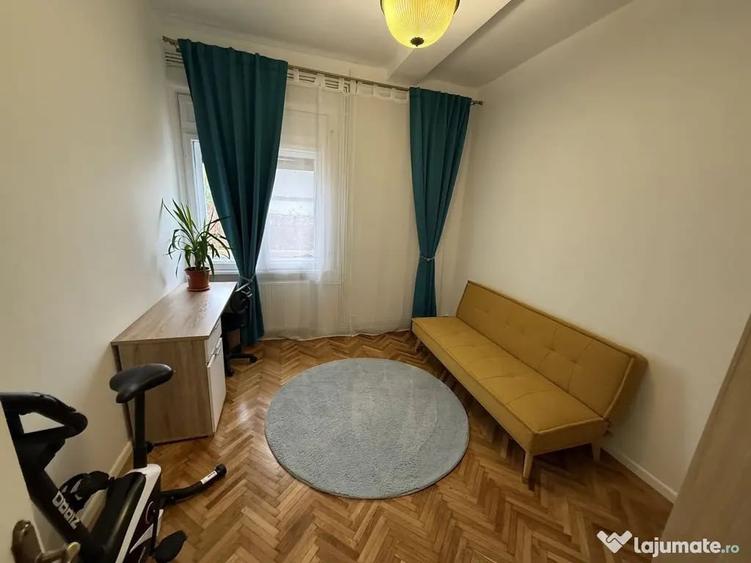 Apartament cu 6 camere decomandat în Ultracentral