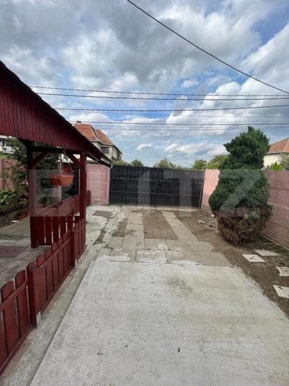 Casă individuală cu 5 camere cu Garaj în Nord