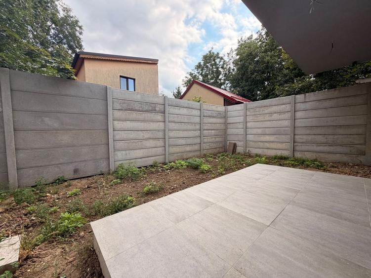 Casă individuală cu 4 camere cu Canalizare în Bucureștii Noi