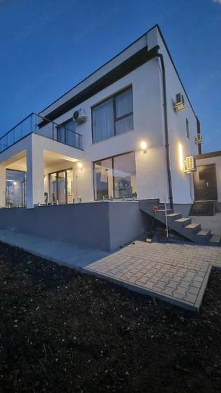 Casă cu Teren 715 Mp în Popești