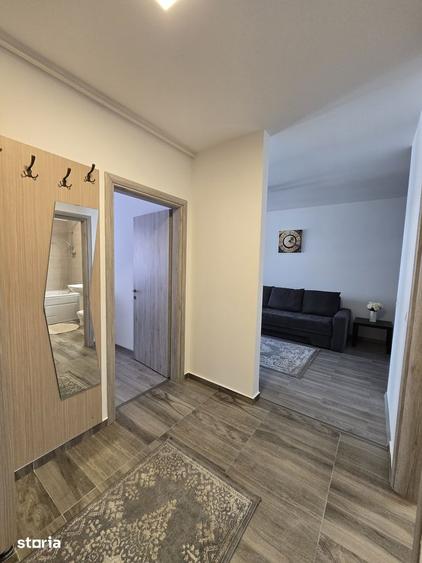 Apartament cu 2 camere semidecomandat în Berceni