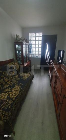 Apartament cu 3 camere semidecomandat, mobilat în Central