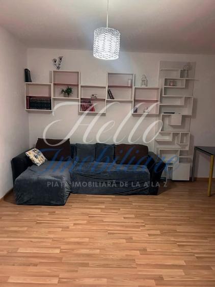 Apartament cu 3 camere semidecomandat în Florești