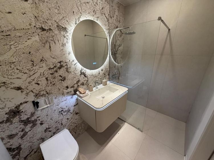 Apartament cu 2 camere semidecomandat în Aviației