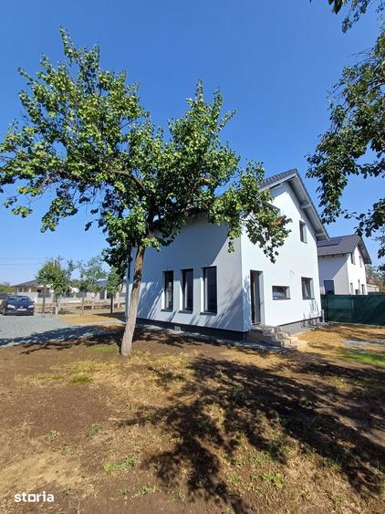 Vila noua direct de la proprietar, teren 539mp, la 13 km de Arad - 9