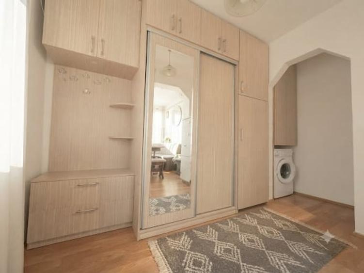 Apartament cu 2 camere decomandat în Nicolina