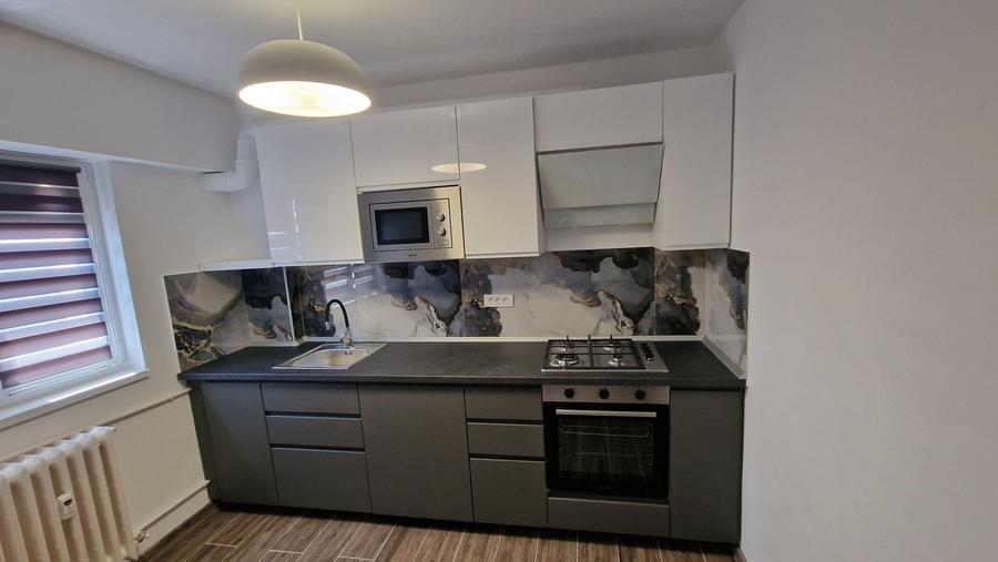 Apartament cu 2 camere decomandat în Ghencea