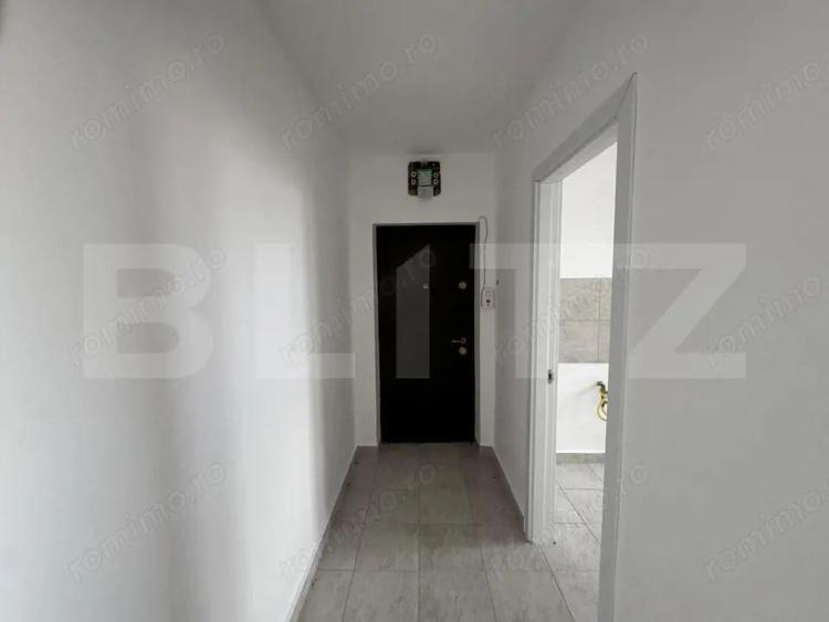 Apartament cu 2 camere semidecomandat în Rovine