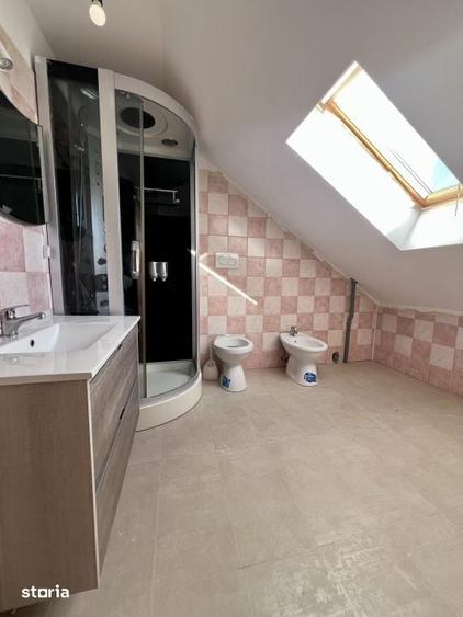Apartament cu 3 camere în Girocului