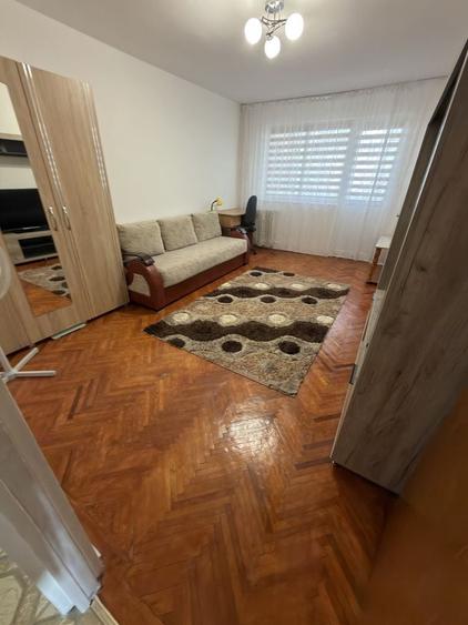Apartament cu 2 camere semidecomandat în Războieni