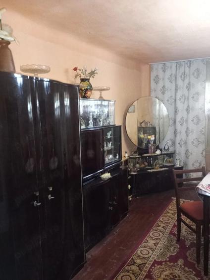 Casă cu 5 camere cu Teren 700 Mp în Ciclova Română