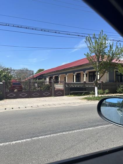 Casă cu 4 camere în Comana