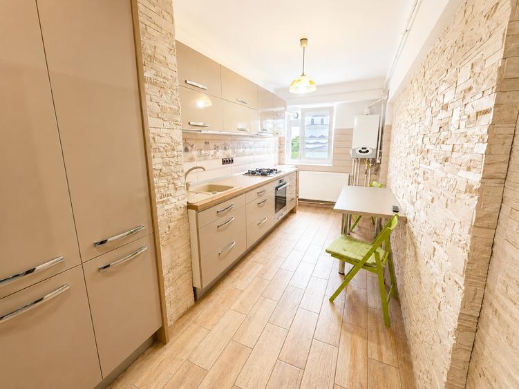Apartament cu 2 camere decomandat în Siderurgiștilor