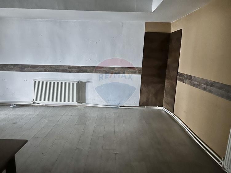 Spațiu comercial, de 166 mp, în Calea Romanului