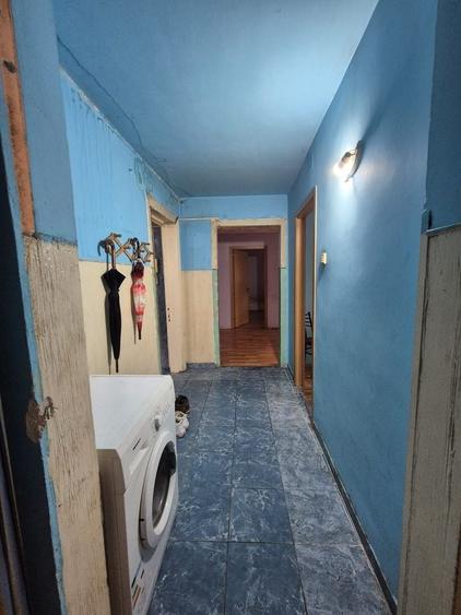 Apartament cu 4 camere semidecomandat în Sălăjan