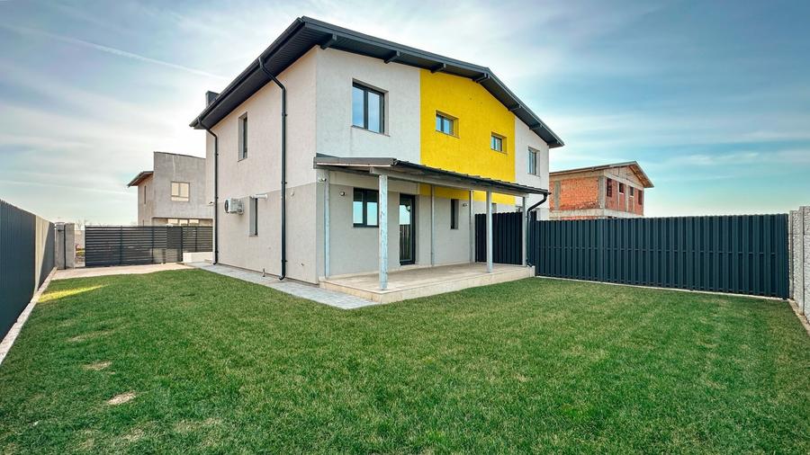 Casă cu 4 camere cu Piscina în Vidra