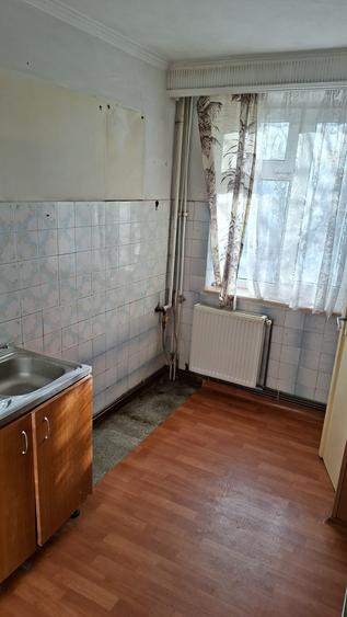 Apartament cu 2 camere semidecomandat în Teilor