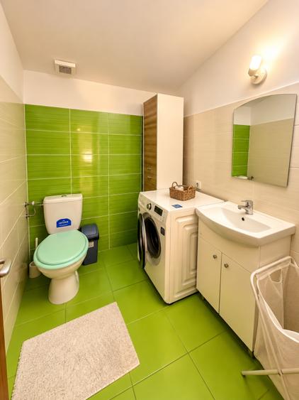 Apartament cu 2 camere semidecomandat, mobilat în Rahova