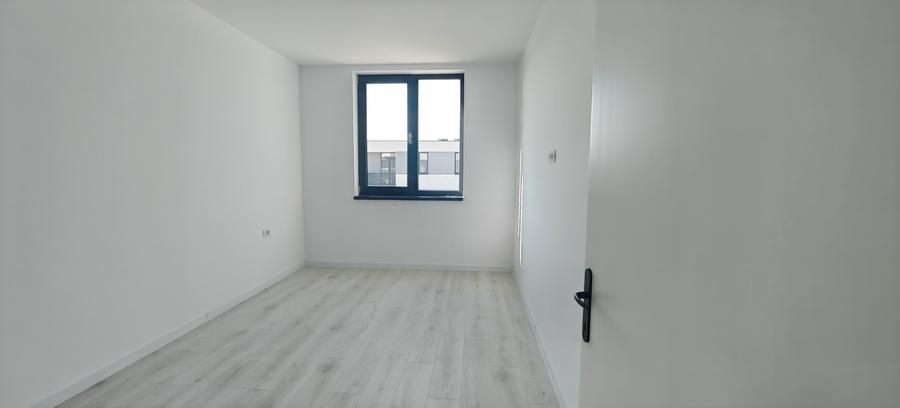 Duplex cu 5 camere cu Canalizare în Mehala