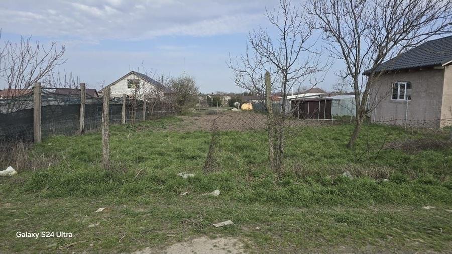 Teren de 700 mp, în Valea Dacilor