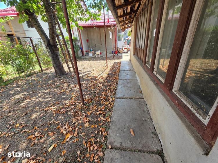 Casă cu 2 camere cu Teren 280 Mp în Central