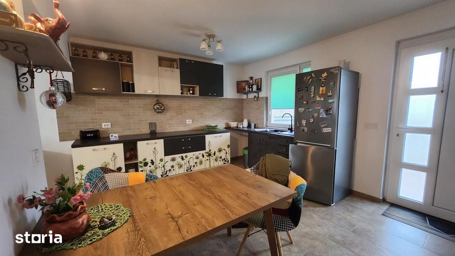 Casă cu 3 camere cu Teren 315 Mp în Sângeorgiu de Mureș