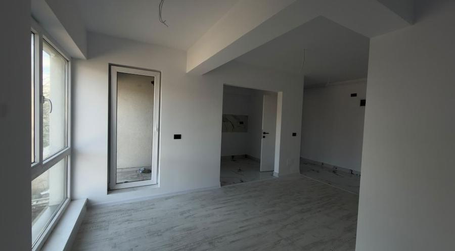 Apartament cu 2 camere decomandat în Sud-Est