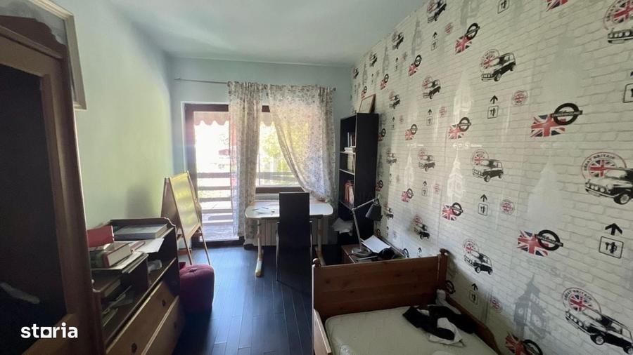 Casă cu 4 camere decomandat cu Teren 130 Mp în Central