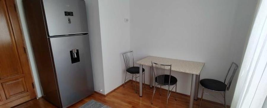 Apartament cu 3 camere decomandat, mobilat în Nerva Traian
